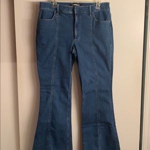 Bell flare high rise jeans